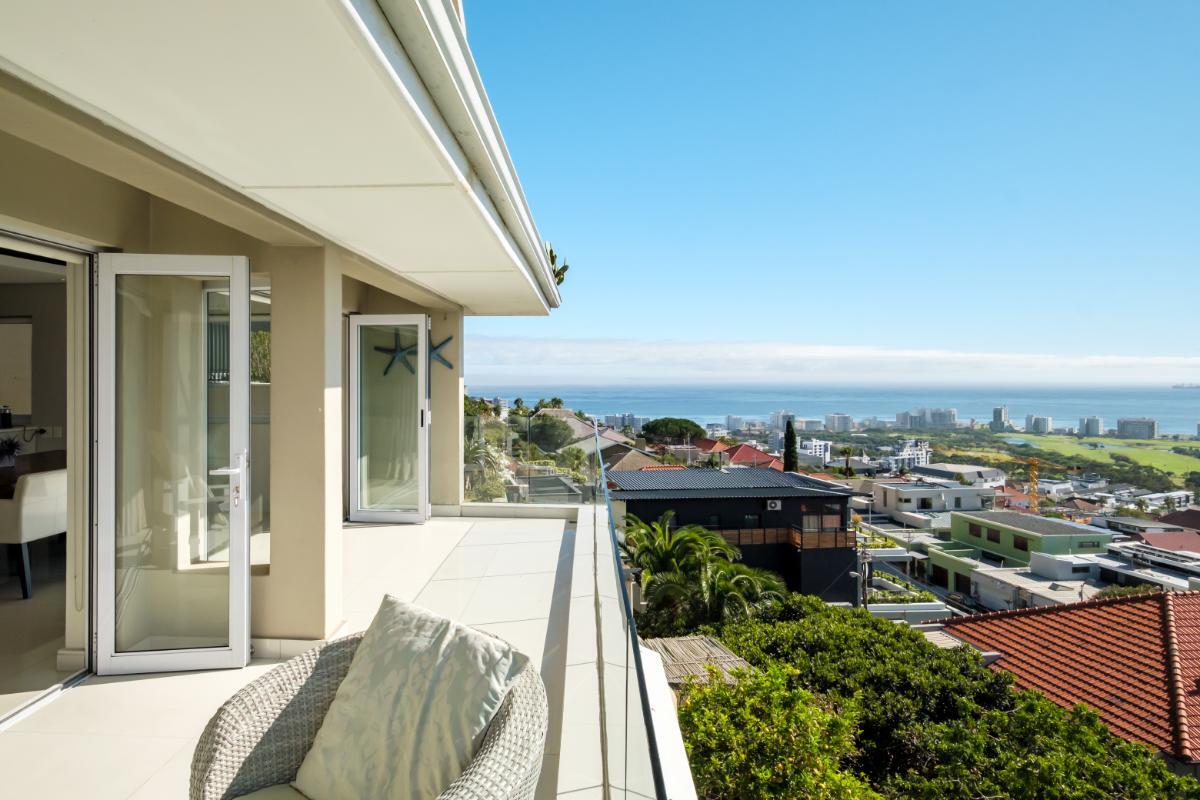 Panova in Green Point by Nox