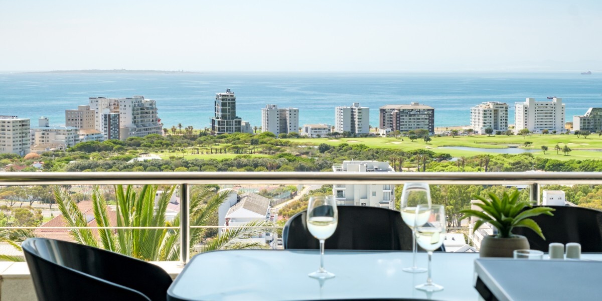 Ocean Vue in Green Point by Nox