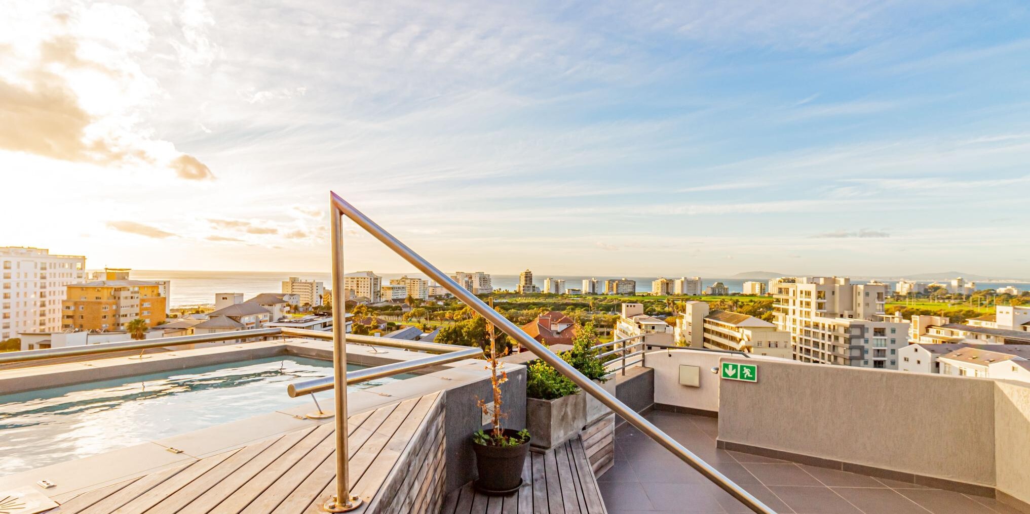 Scholtz Penthouse in Green Point by Nox Rentals